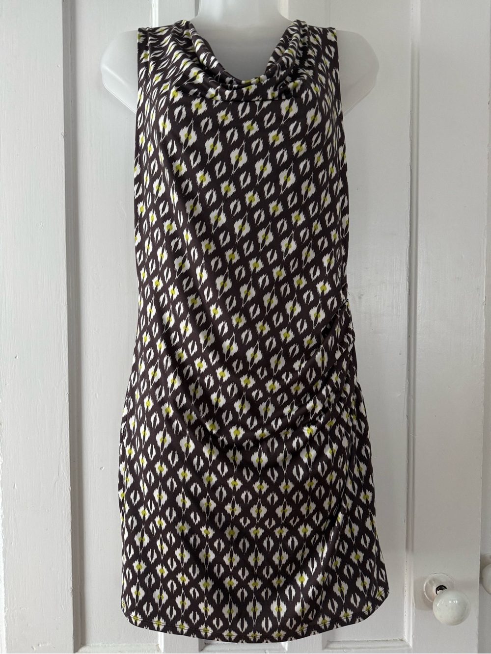 Athleta Dress Reversible
Drape Neck Ruched
Brown Green White